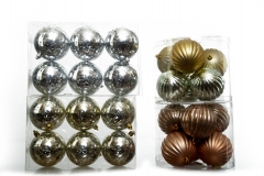 075 Novogodišnje kugle